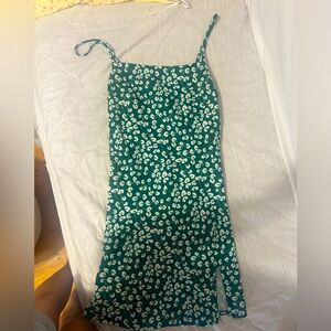 Princess Polly Green Floral Dress, worn once size 0